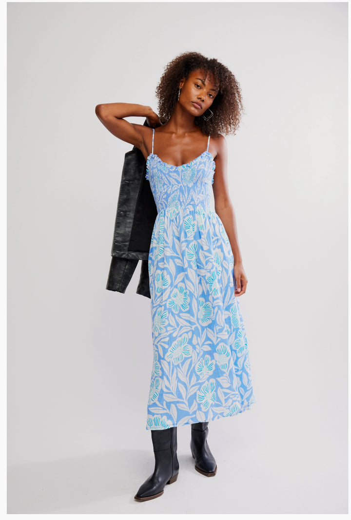 Sweet Nothings Midi in Blue Vista Combo