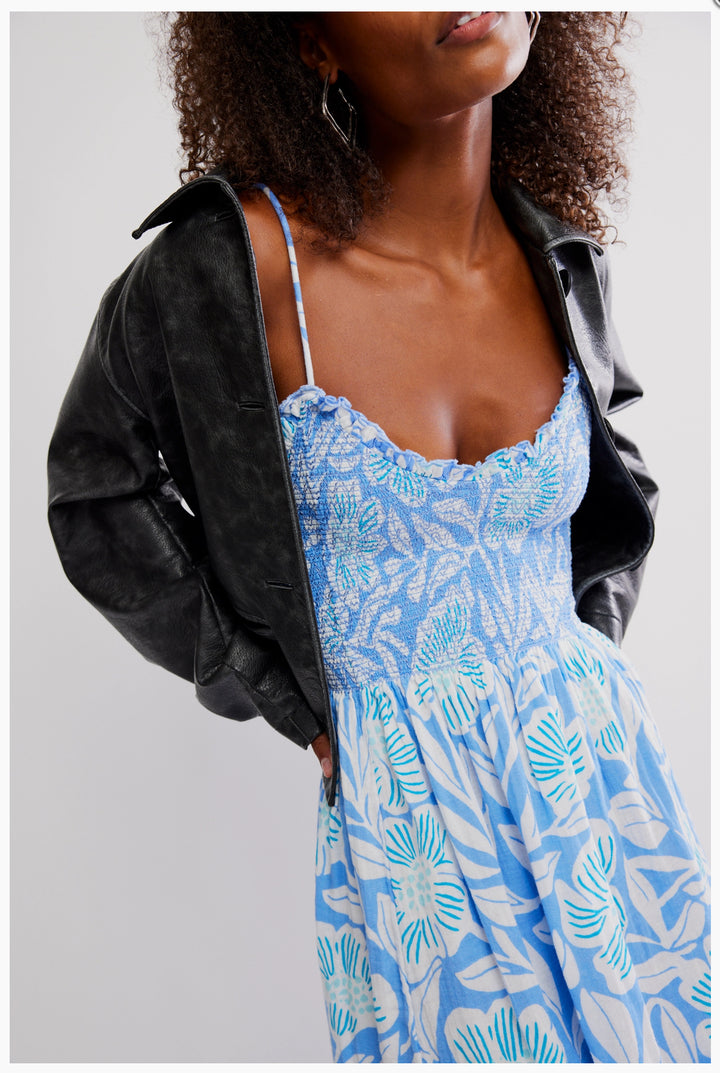 Sweet Nothings Midi in Blue Vista Combo