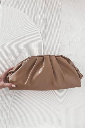 Chicago Clutch in Fawn