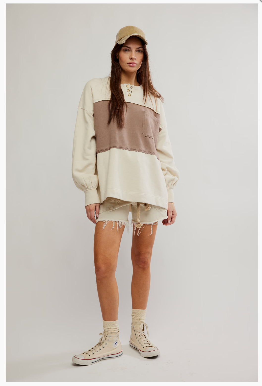 Strawberry Sweatshirt in Summer Sand Combo