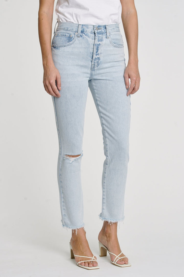 Keaton High Rise Slim Straight in Rennie